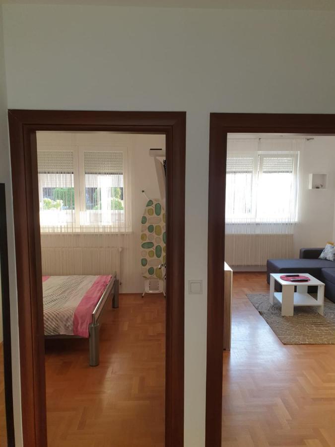 Appartement Apartman Dzakula à Zagreb Extérieur photo